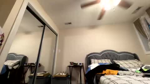 bussyboilove online show from October 2025 07:57:02 PM