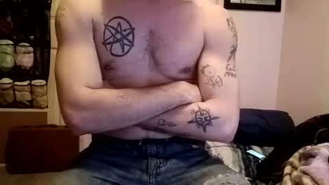 Snapshot of buster18hymen chatting on January 2025 07:58:02 PM Buster18Hymen online show from January 2025 07:58:02 PM