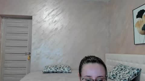 Snapshot of bustvee chatting on November 2025 09:14:02 PM Max Andrea online show from November 2025 09:14:02 PM