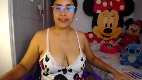 Nahiara online show from February 2025 08:28:01 PM