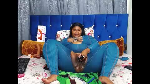 bustybmwx online show from October 2025 02:23:02 AM