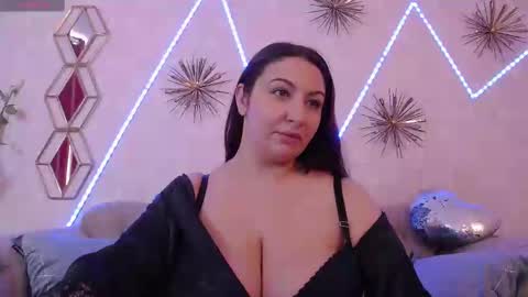      online between 6AM and 2PM EET almost everyday. online show from March 2025 07:27:02 AM