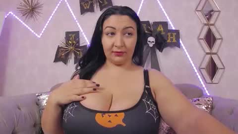      online between 6AM and 2PM EET almost everyday. online show from October 2025 04:27:01 AM