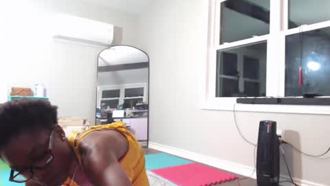 Goddess online show from September 2025 10:31:01 AM