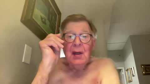 bythebridges48 online show from September 2025 11:28:01 PM