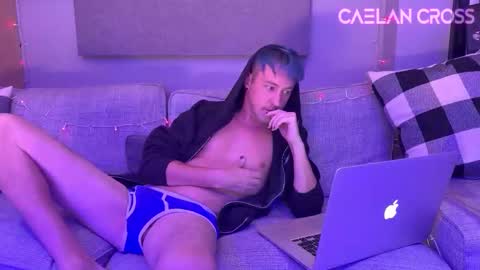 Caelan Cross online show from September 2025 07:49:02 PM