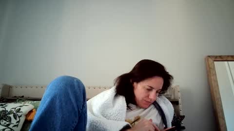 Snapshot of caitie__citrine chatting on December 2024 07:11:01 PM Caitie Citrine online show from December 2024 07:11:01 PM