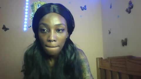 Snapshot of calin_3 chatting on November 2025 11:25:01 PM calin online show from November 2025 11:25:01 PM