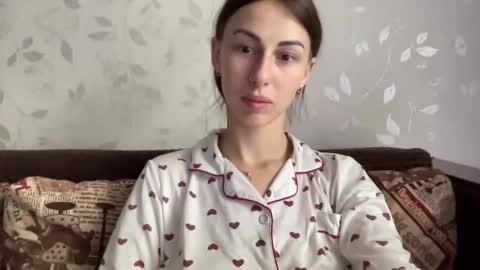 Snapshot of call_me_dad_ chatting on December 2024 09:55:02 AM Anna online show from December 2024 09:55:02 AM