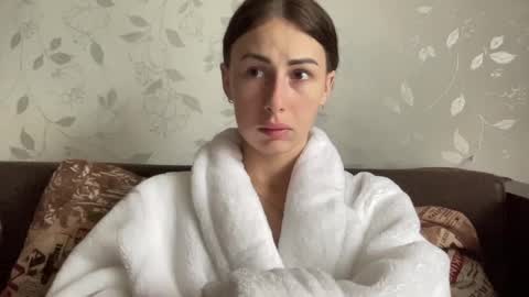 Snapshot of call_me_dad_ chatting on December 2024 10:01:02 AM Anna online show from December 2024 10:01:02 AM