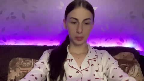 Snapshot of call_me_dad_ chatting on January 2025 11:29:01 PM Anna online show from January 2025 11:29:01 PM