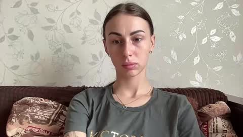 Snapshot of call_me_dad_ chatting on January 2025 10:36:02 AM Anna online show from January 2025 10:36:02 AM