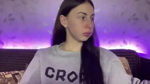 Snapshot of call_me_dad_ chatting on February 2025 11:21:02 PM Anna online show from February 2025 11:21:02 PM