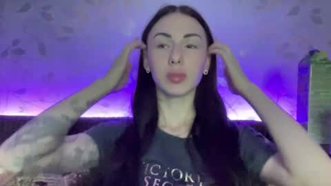 Snapshot of call_me_dad_ chatting on March 2025 08:05:01 PM Anna online show from March 2025 08:05:01 PM