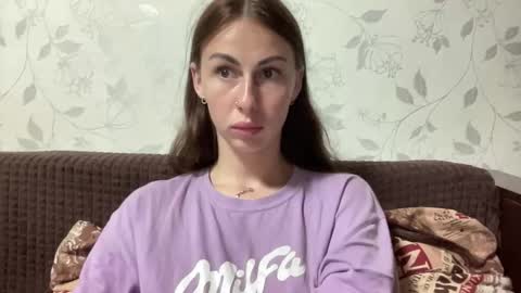 Snapshot of call_me_dad_ chatting on September 2025 06:52:01 PM Anna online show from September 2025 06:52:01 PM