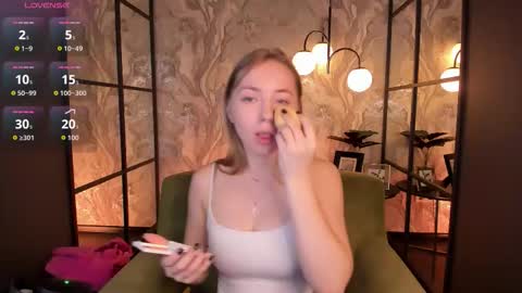 Snapshot of callmenora chatting on November 2025 08:25:02 AM Nora online show from November 2025 08:25:02 AM