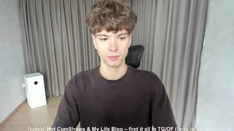 Snapshot of calvin_loves_you chatting on October 2025 05:30:01 AM Hey I am Calvin online show from October 2025 05:30:01 AM