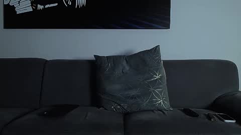 Calvin  online show from October 2025 07:01:02 PM