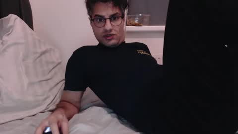 Snapshot of calvinjohnlad chatting on December 2024 03:17:01 PM Calvinjohnlad online show from December 2024 03:17:01 PM