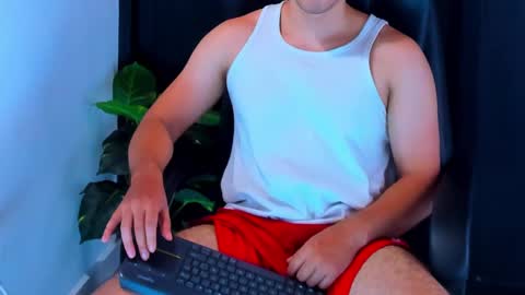 camara110 online show from December 2024 08:07:01 PM
