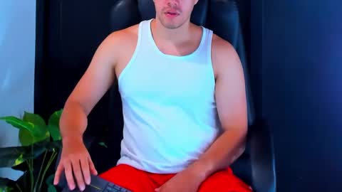 camara110 online show from January 2025 07:29:02 PM