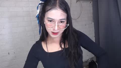 camela_star online show from January 2025 09:22:01 PM