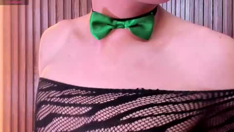 CAMERON online show from November 2025 03:06:01 AM