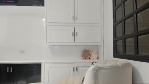  Cameron Cutee  online show from September 2025 10:31:02 AM