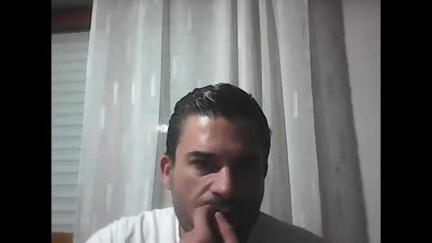 Snapshot of camforfan chatting on October 2025 02:23:02 AM kevintop online show from October 2025 02:23:02 AM