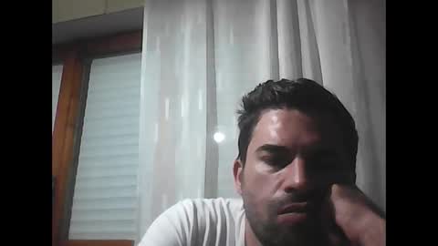 Snapshot of camforfan chatting on November 2025 01:52:01 AM kevintop online show from November 2025 01:52:01 AM