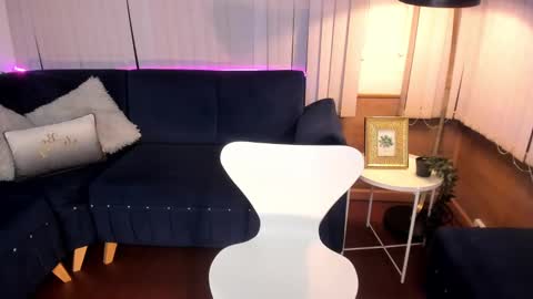 Camila cruz online show from January 2025 01:59:02 AM