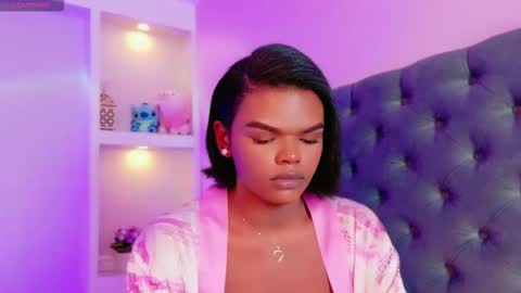 camiestrada online show from October 2025 09:45:01 PM