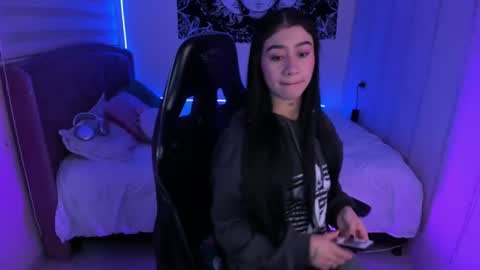 camila online show from October 2025 06:09:01 PM