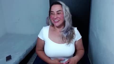 Snapshot of camila_987080 chatting on November 2025 04:31:02 PM camila online show from November 2025 04:31:02 PM