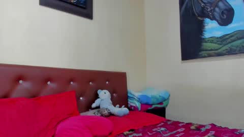 camila_collins7 online show from November 2025 05:26:01 PM