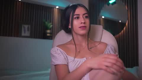 camila_martinez9 online show from October 2025 11:38:02 AM