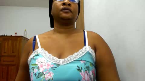 Camila online show from November 2025 10:26:02 AM