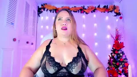 camilaa foxxx online show from December 2024 08:20:02 PM