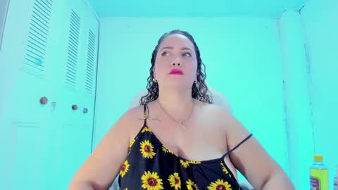 camilaa foxxx online show from January 2025 05:28:02 PM