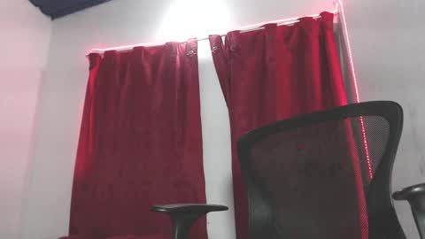 Snapshot of camilabbxc chatting on February 2025 12:48:02 AM camila online show from February 2025 12:48:02 AM