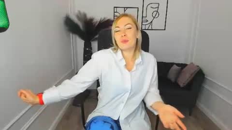 camilafatem online show from September 2025 08:20:02 PM