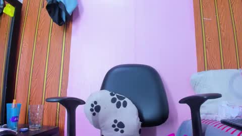 Snapshot of camilagreco_04 chatting on October 2025 05:13:02 PM camila online show from October 2025 05:13:02 PM