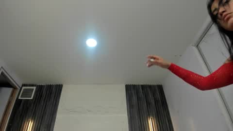 Camila  online show from October 2025 11:13:02 AM