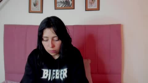 Camila online show from September 2025 02:00:01 PM