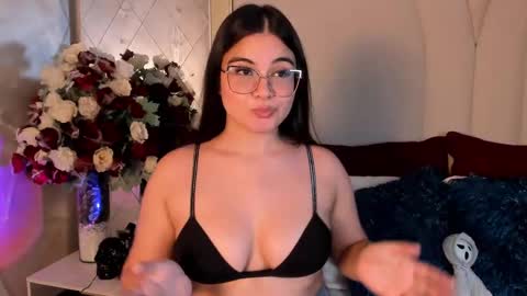 Camila online show from October 2025 11:05:02 PM