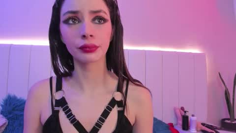 C A M I L L E N    Help me get to the top online show from October 2025 09:02:01 PM