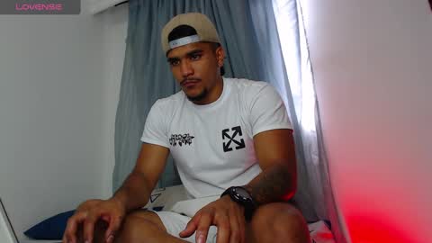 camilo_contre21 online show from December 2024 08:18:01 PM