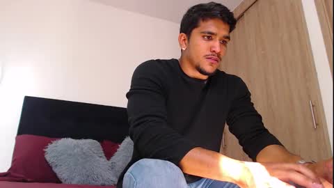 camilo_contre21 online show from September 2025 07:50:01 PM