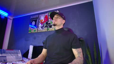 Snapshot of camiloalvarezzz3 chatting on January 2025 01:25:02 PM CAMILO online show from January 2025 01:25:02 PM