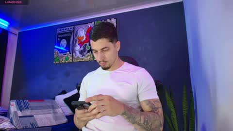 Snapshot of camiloalvarezzz3 chatting on January 2025 12:52:01 PM CAMILO online show from January 2025 12:52:01 PM